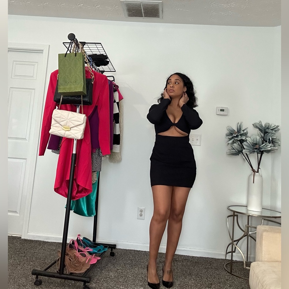 Black mini Zara dress. Great quality!
